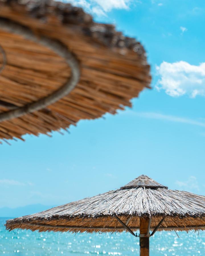 Kalisun Exclusive Villas Nea Kallikrateia Bagian luar foto