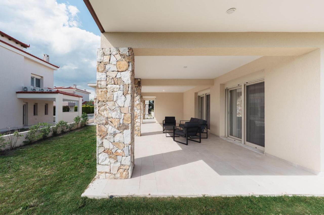 Kalisun Exclusive Villas Nea Kallikrateia Bagian luar foto
