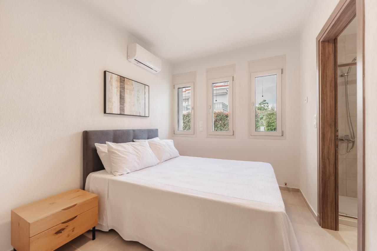 Kalisun Exclusive Villas Nea Kallikrateia Bagian luar foto