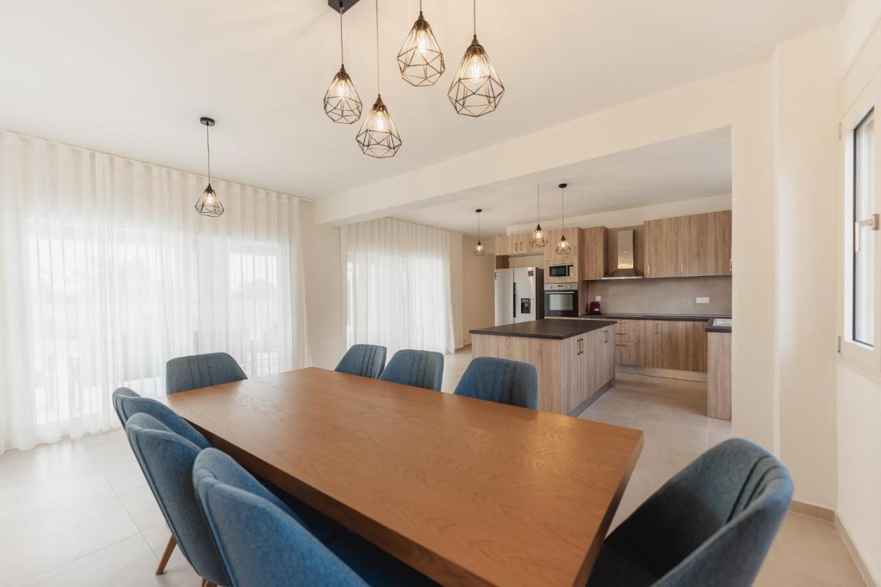 Kalisun Exclusive Villas Nea Kallikrateia Bagian luar foto