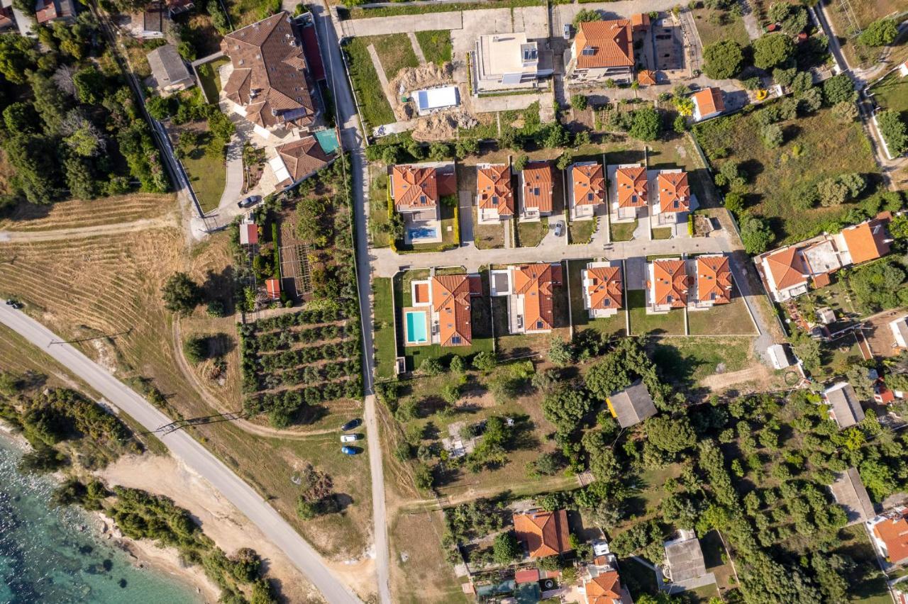 Kalisun Exclusive Villas Nea Kallikrateia Bagian luar foto