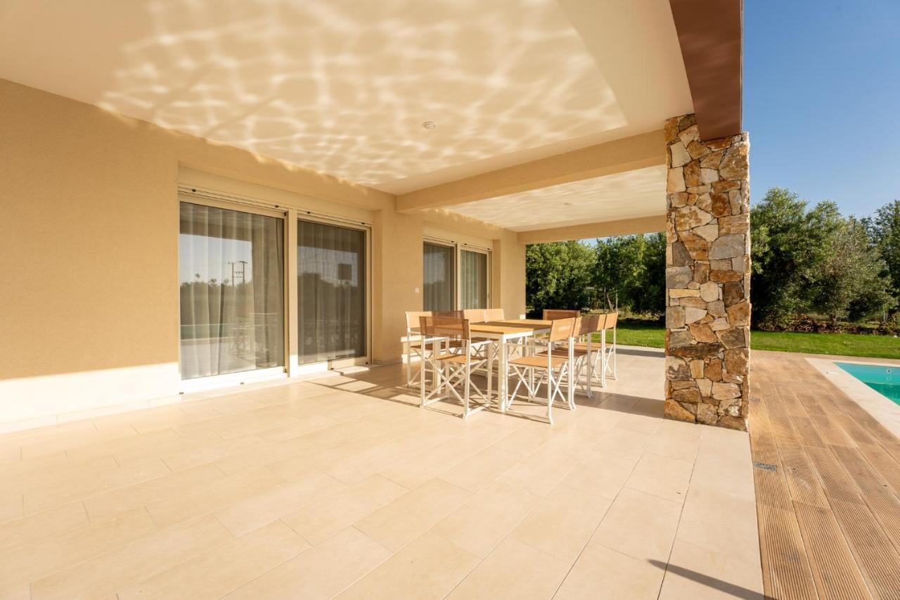 Kalisun Exclusive Villas Nea Kallikrateia Bagian luar foto