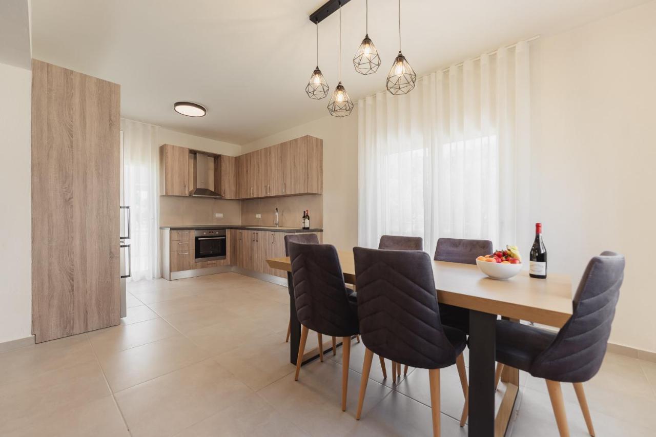 Kalisun Exclusive Villas Nea Kallikrateia Bagian luar foto